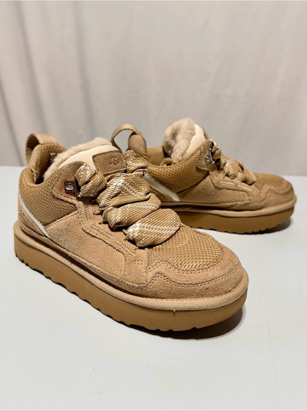 UGG Lowmel Chestnut Suede Platform Sneakers Shearling Chunky Laces Size 5